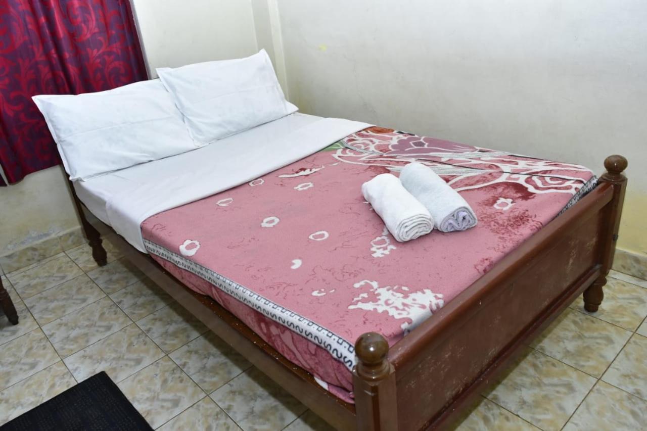 מדיקרי Eshwari Cottage מראה חיצוני תמונה